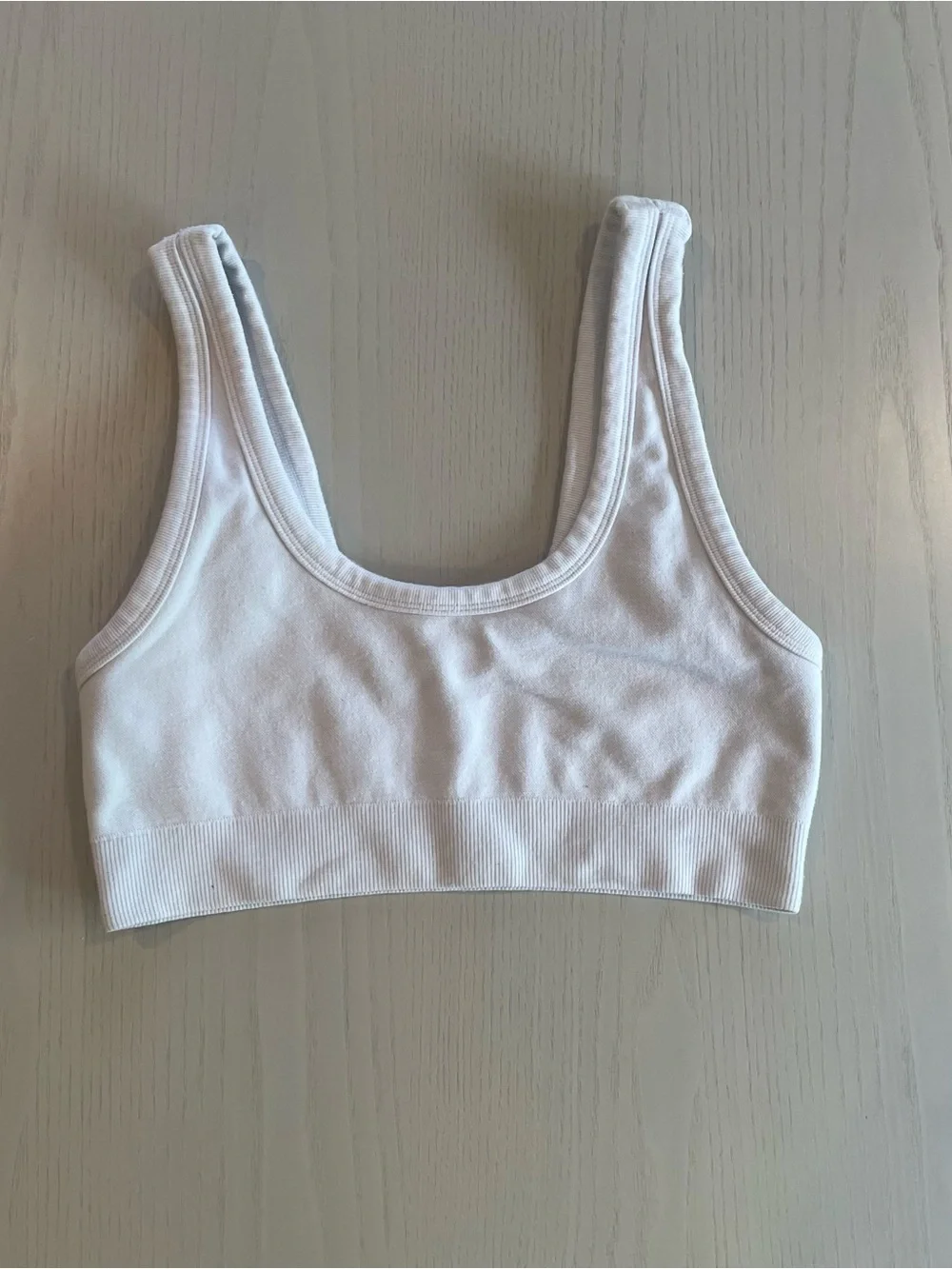 Alo Yoga Seamless Chosen Bra (White) - Small